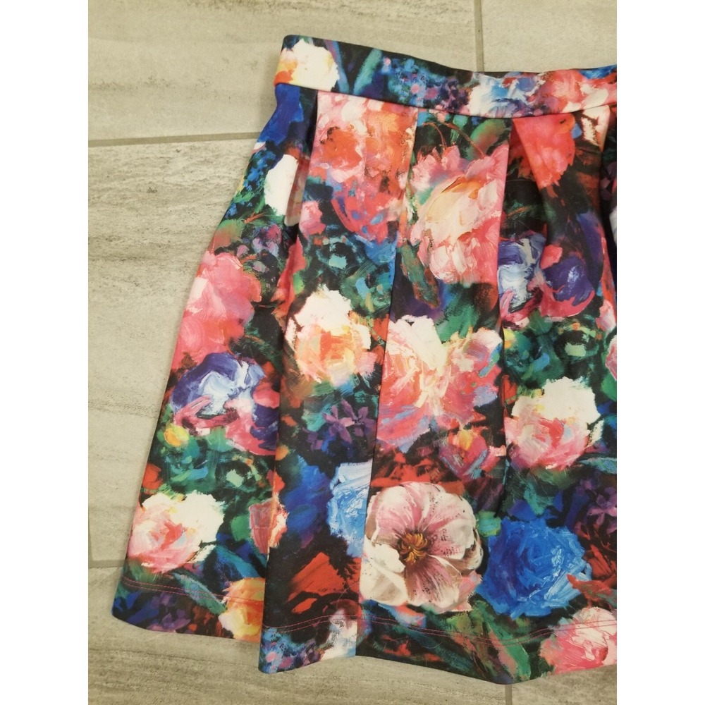 Express Mini Skirt Womens Size Medium Pink Polyester Blend Floral Shorts - Picture 3 of 10